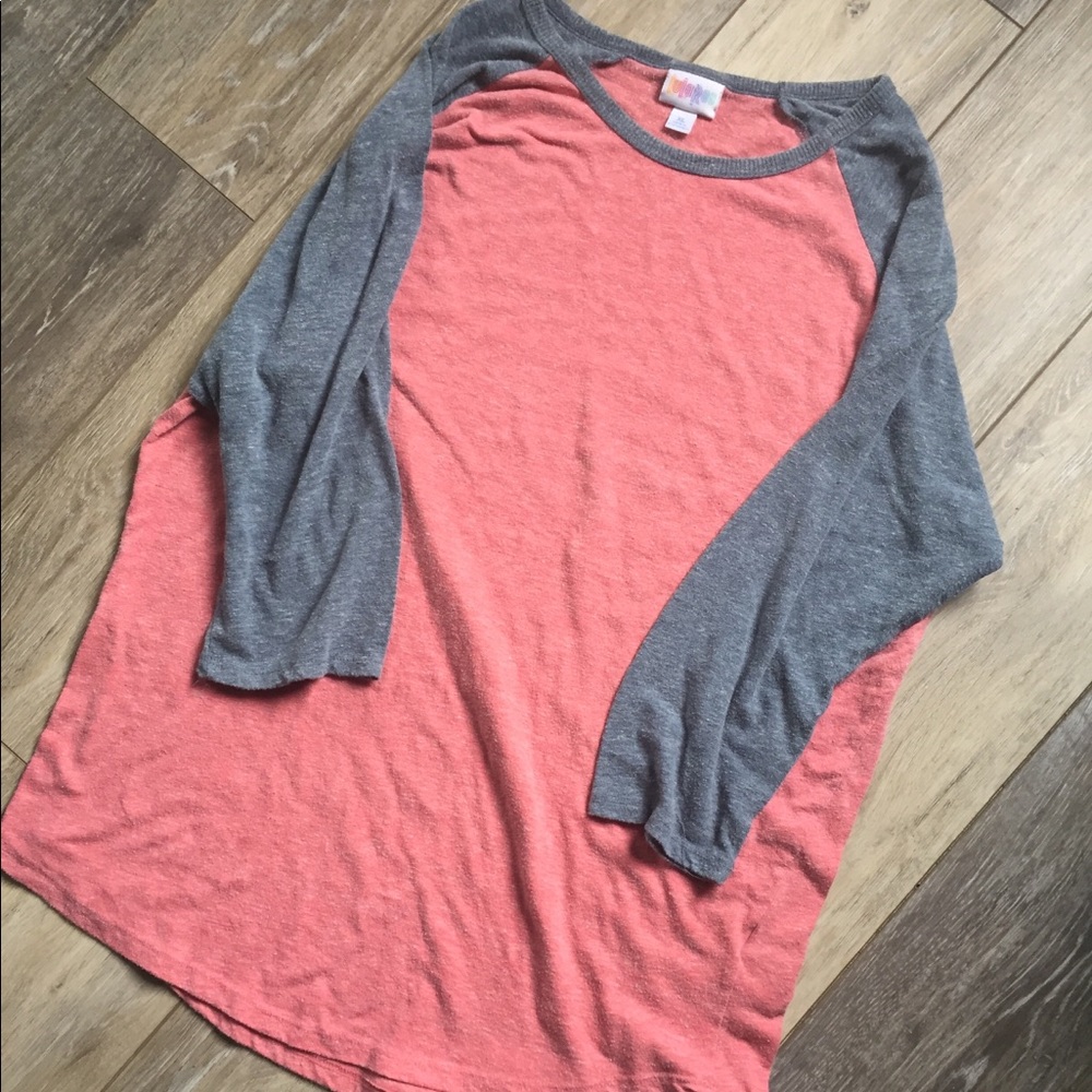 LuLaRoe top in perfectly comfy condition!